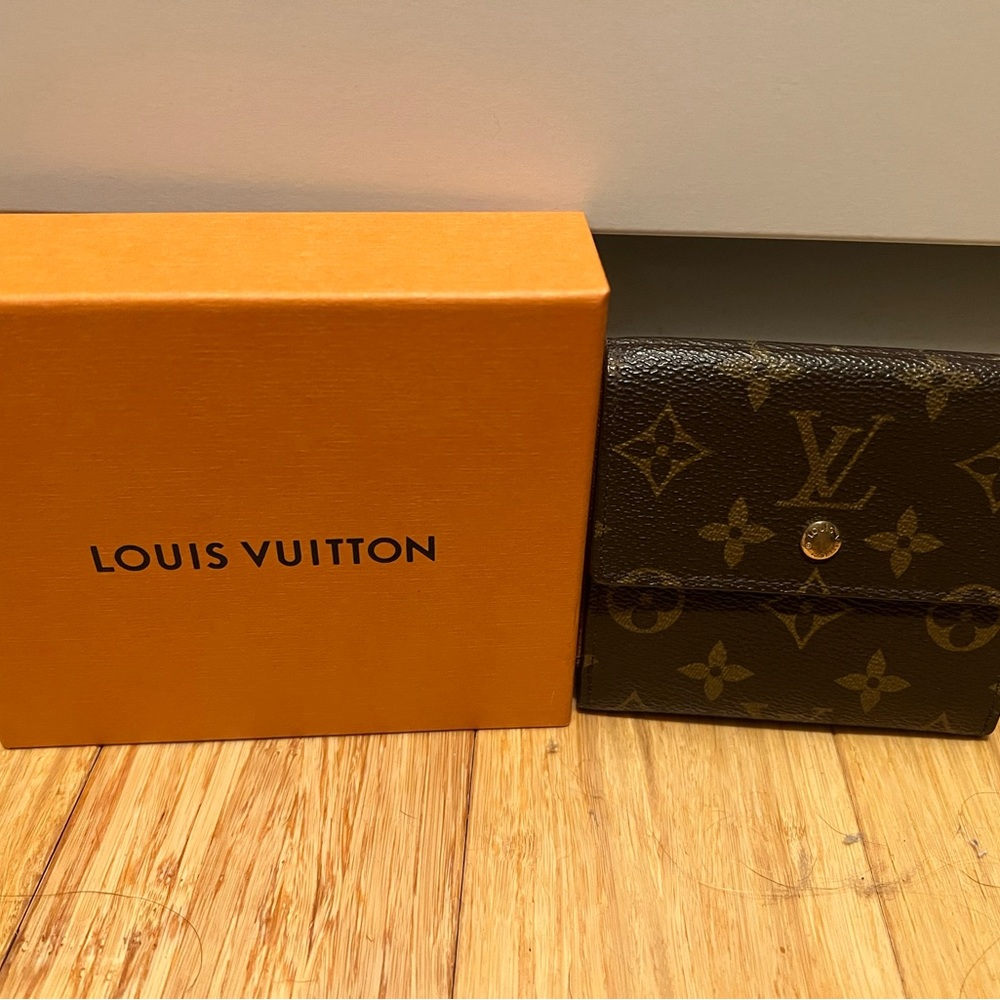 Louis Vuitton Elise Monogram Wallet